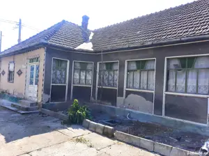 Casă disponibilă în 2 rate, pretabil afacere,în zonă centrală-la șosea,  în comuna Socodor,  - imagine 4