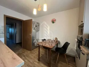 Apartament 4 camere, 2 bai, 2 balcoane,centrala proprie, etajul 2 - imagine 13