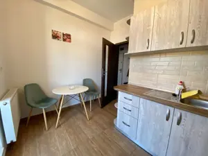 Ofer spre inchiriere garsoniera in zona  Aparatorii Patriei - imagine 2