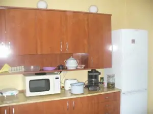 Casă cu etaj în Sighetu Marmaţiei, centru, zonă linistită - imagine 3 Casă cu etaj în Sighetu Marmaţiei, centru, zonă linistită - imagine 3