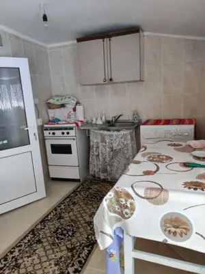 Casa, curte si teren 2780 mp - imagine 2