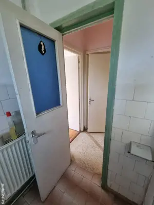 A 37  Liceul sanitar ,Apartament 3 camere confort 1 etaj 2,   67000euro  - imagine 8