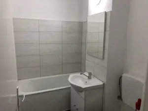 Garsoniera de inchiriat in zona  metrou Lujerului - imagine 3