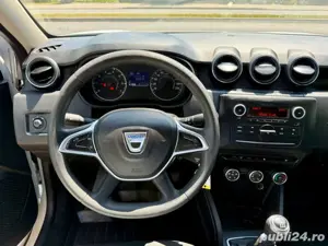 Dacia Duster 1.5 Blue Dci 2021 4X4 - imagine 8 Dacia Duster 1.5 Blue Dci 2021 4X4 - imagine 8