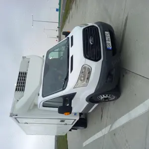Autoutilitara ford 3,5t frigorific