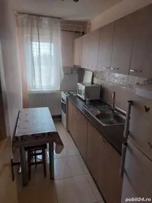 închiriez apartament 2 camere  - imagine 3