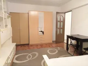 Ofer spre inchiriere garsoniera in zona Sebastian - imagine 4