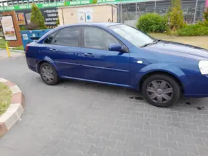 Vând Chevrolet Lacetti 