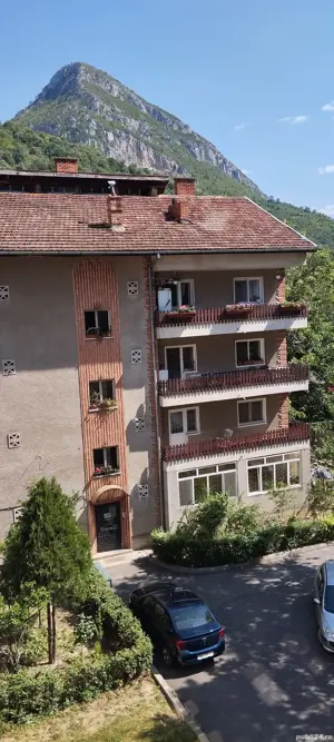 Garsonieră in stațiunea Băile Herculane  - imagine 10