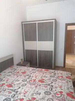 Apartament cu 2 camere in imobil situat la 200 m de statia de metrou Piata Muncii - imagine 3