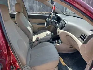 Vand Hyundai Accent 2006 - imagine 4 Vand Hyundai Accent 2006 - imagine 4