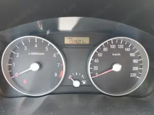 Vand Hyundai Accent 2006 - imagine 5 Vand Hyundai Accent 2006 - imagine 5