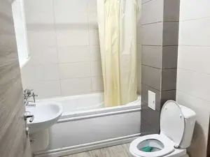 Apartament doua camere  de inchirat . Piata romana, gura metrou