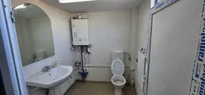 Pantelimon Tuborg hala 200 mp de inchiriat - imagine 7 Pantelimon Tuborg hala 200 mp de inchiriat - imagine 7