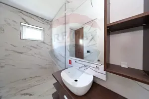 Casa verde ,,SMART'', 4 camere, panouri solare - PROSUMATOR, Sanpetru!