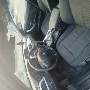 BMW 318 d an fabricație 2019 - imagine 7