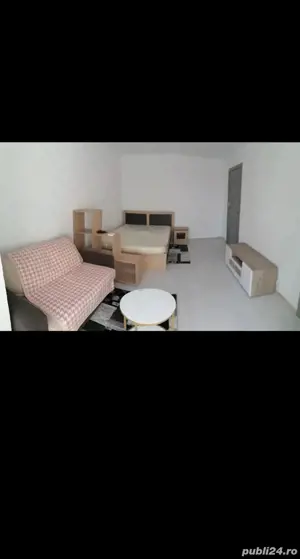 Garsonieră spațioasă de vânzare   Sibiu, zona Compa