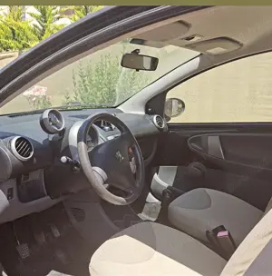 Vând Peugeot , perfecta pentru oras! - imagine 2 Vând Peugeot , perfecta pentru oras! - imagine 2