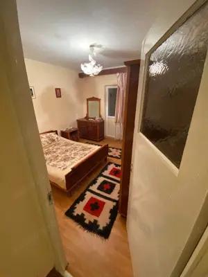 Apartament 4 camere zona Bazar - imagine 4