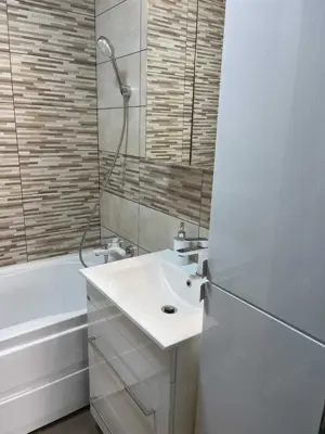 Apartament spatios 2 camere zona Calea Vacaresti - imagine 3