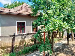 Vând casă în Voivozi, comuna Șimian