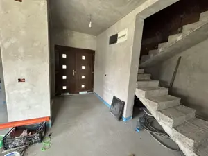 Vand vila noua Livada-Sanleani,st.840 mp,sc.130 mp,situat pe 2 strazi - imagine 5