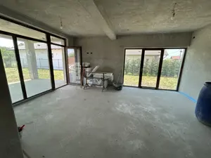 Vand vila noua Livada-Sanleani,st.840 mp,sc.130 mp,situat pe 2 strazi - imagine 4