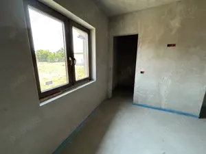 Vand vila noua Livada-Sanleani,st.840 mp,sc.130 mp,situat pe 2 strazi - imagine 10