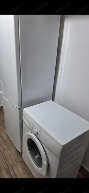 .  Proprietar  3 decomandate.  55 mp.  Centrala. Bucegi 117