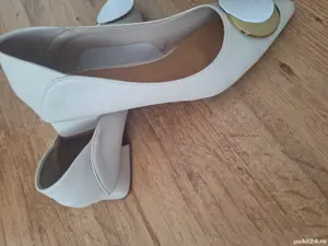 Vând pantofi bej crem, marimea 37 - imagine 3