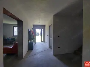 PRET REDUS!!! Casa parter cu pod mansardabil in Livada - imagine 3