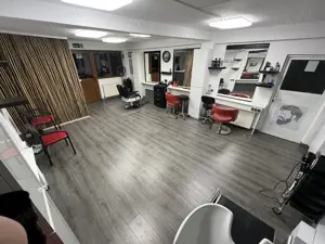 Închiriez spatiu comercial 50mp, zona RAGC , Targoviste  - imagine 3