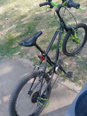 Bicicletă B TWIN 20"