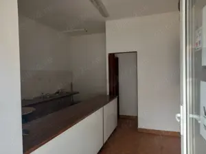 Vând spațiu comercial cu vad intens - imagine 6