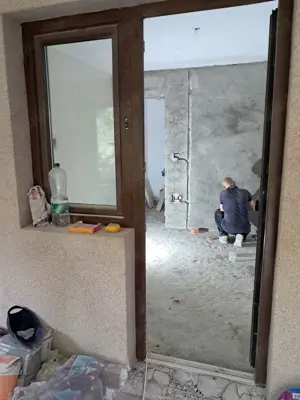 Vand Ferestre  termopan rehau nuc