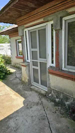 Teren si casa batraneasca - imagine 7