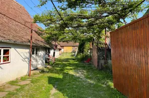 Casă săsească în inima Transilvaniei- Viscri  - imagine 2