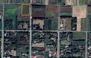 Vând teren intravilan agricol   3.500 m 