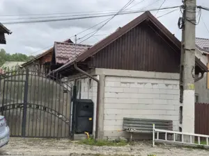 Vand casa Moroeni Dambovita - imagine 8