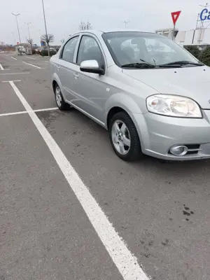 Vand Chevrolet Aveo 1.4 - imagine 4 Vand Chevrolet Aveo 1.4 - imagine 4