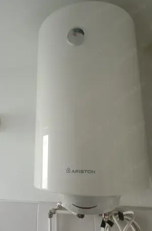 Vând urgent boiler electric Ariston 