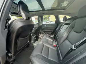 Volvo xc 60 T8 392 CP - imagine 2