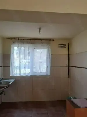 Vând casa cu teren în zona centrala Suceava  - imagine 7