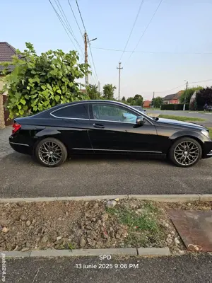 Mercedes W 204 coupe - imagine 5