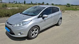 Ford fiesta 2009 benzina+gpl - imagine 5