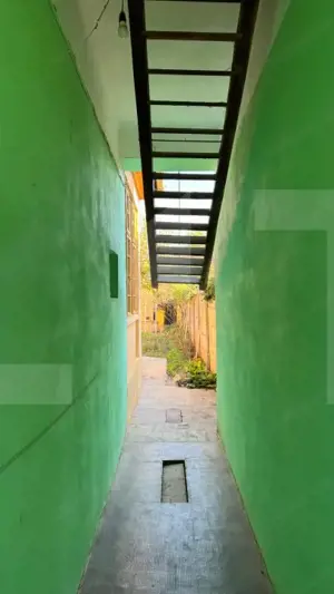 Casă de vânzare în centrul Pâncota cu magazin și dependințe. - imagine 2 Casă de vânzare în centrul Pâncota cu magazin și dependințe. - imagine 2