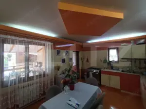 Casa 6 camere, 3 bai, 180 mp, 819 mp teren - imagine 11