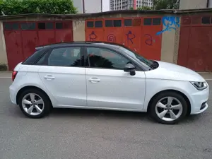 Vând Audi A1, înmatriculat
