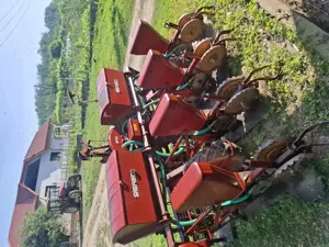 Semanatoare porumb gaspardo - imagine 2 Semanatoare porumb gaspardo - imagine 2