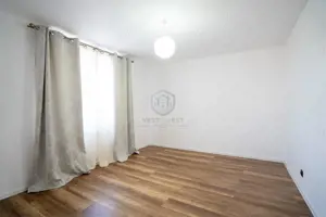 Casa 4 camere in Nojorid